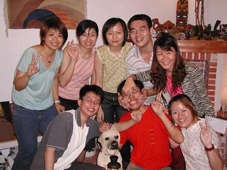 2003 (18).jpg - Jun 20, 2003  迎新送舊(老師家中聚餐) [Lab newcomer welcome party (Prof. Shiau's house)]-6